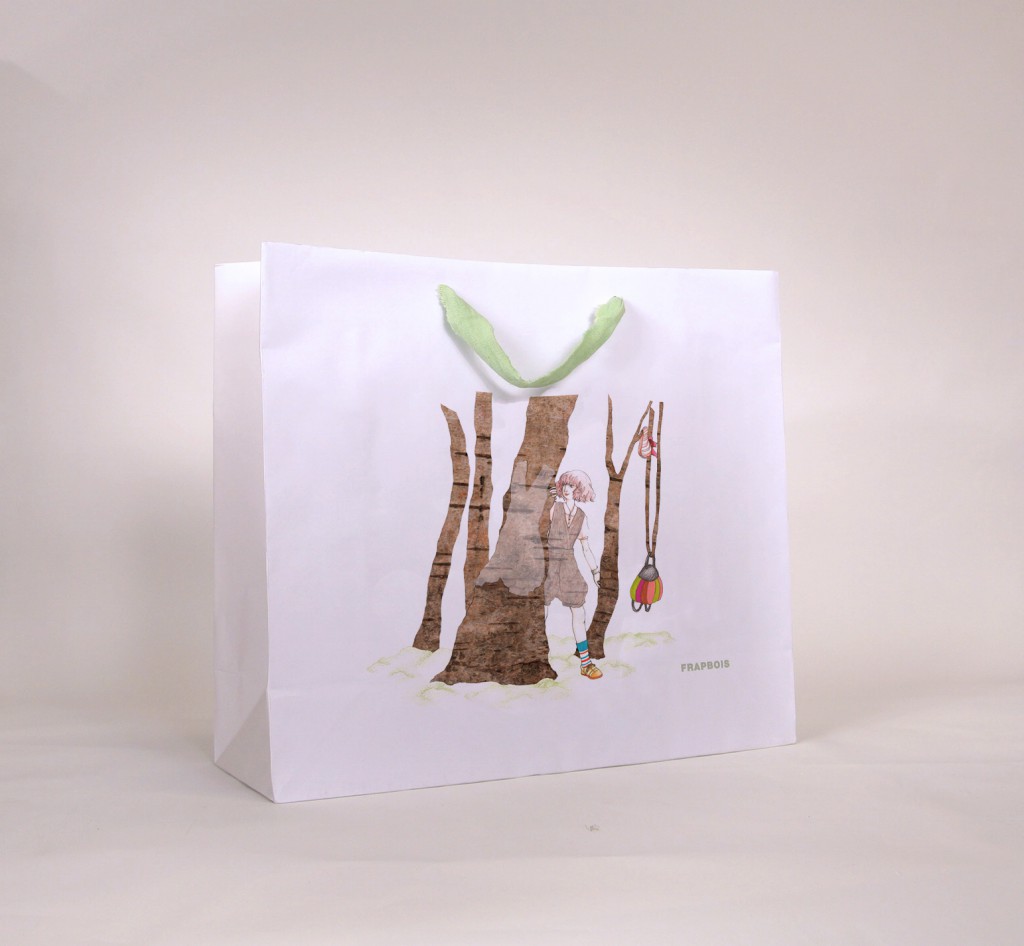 tasche links wald
